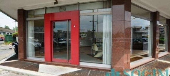 5 rooms Commercial property in Monza, Italy No. 156310 15