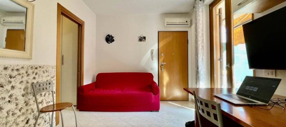 2 rooms Apartment in Misinto, Italy No. 38097 59