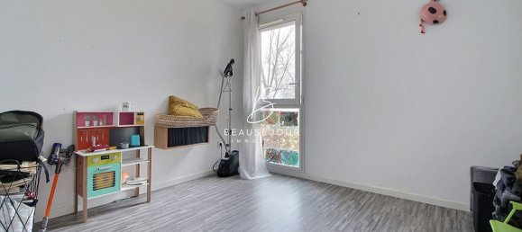 Дуплекс с 2 спальнями в Сент-Женевьев-де-Буа, Франция № 185276 4