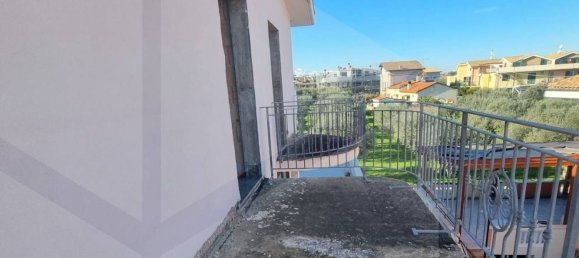 Casa de 6 habitaciónes en Vasto, Italy No. 22805 10