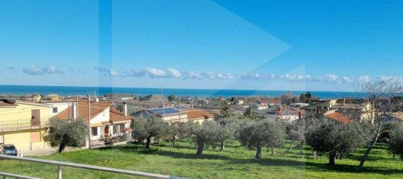 Casa de 6 habitaciónes en Vasto, Italy No. 22805 15