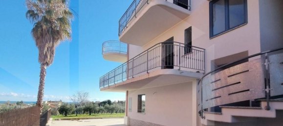 Casa de 6 habitaciónes en Vasto, Italy No. 22805 16