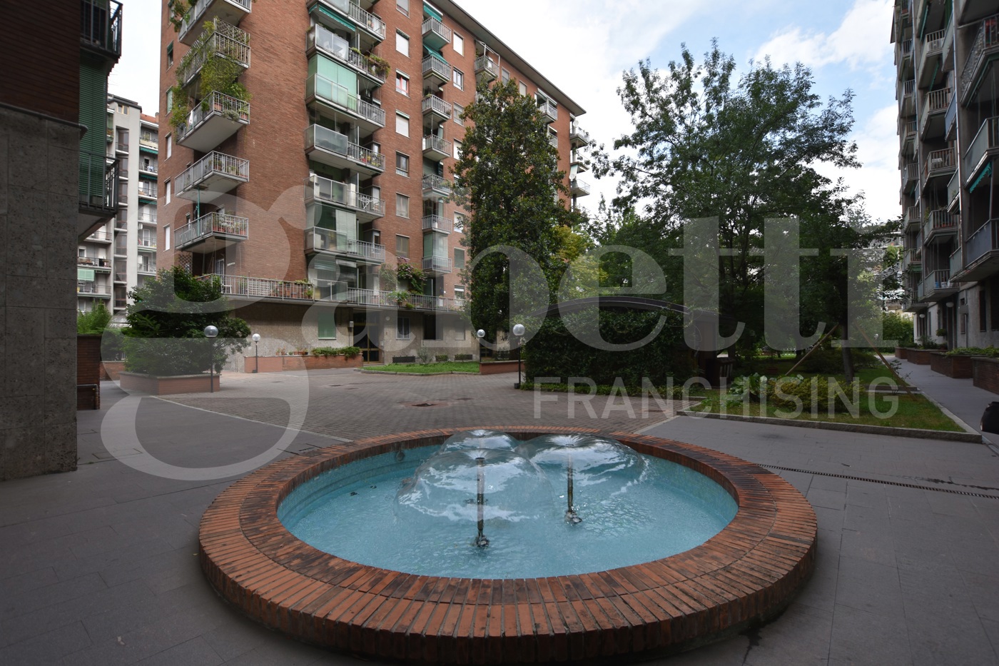 1 Schlafzimmer Wohnung in Milan, Italy, Nr. 382660