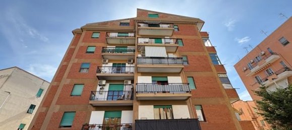 Квартира с 6 комнатами в Сассари, Италия № 289730 3