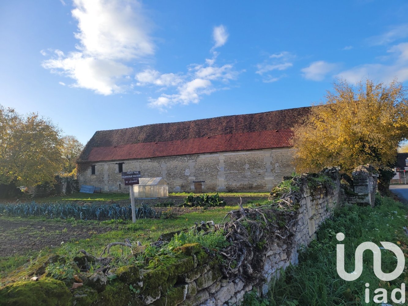  Land in Ully-Saint-Georges, France No. 349071