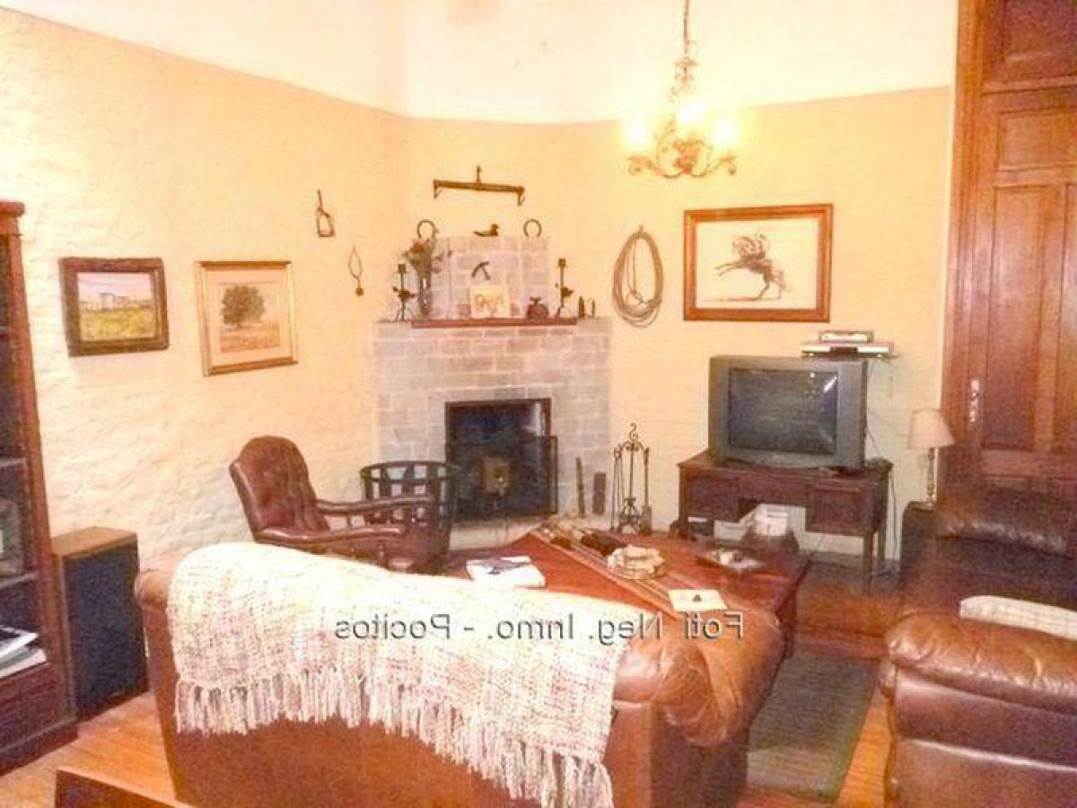 3 bedrooms House in Montevideo, Uruguay No. 10523