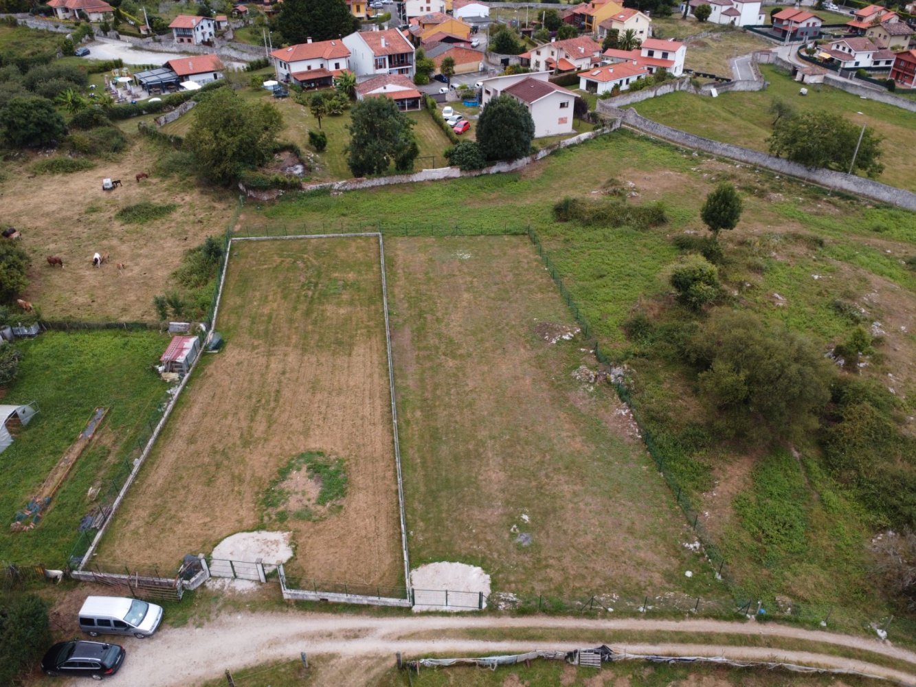 1000m² Land in Asturias, Spain No. 186262