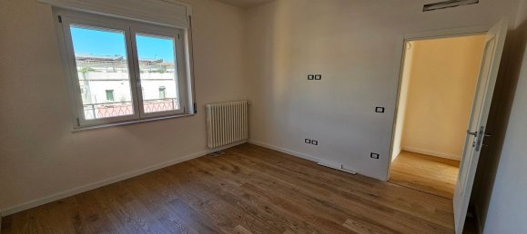 6 rooms Penthouse in Pescara, Italy No. 256879 7