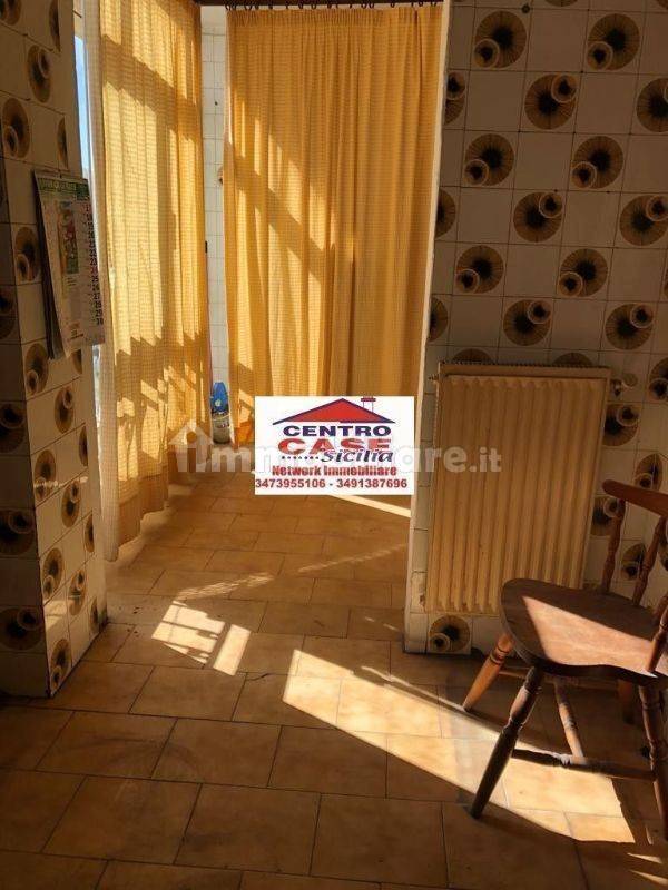 4 غرف نوم شقة في Giardini-Naxos, Italy رقم 335285