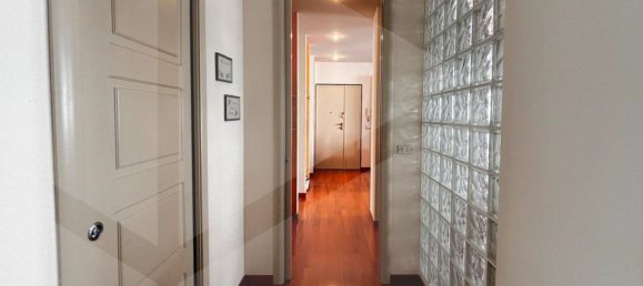 Apartamento de 4 habitaciónes en Grumo Appula, Italy No. 22539 3