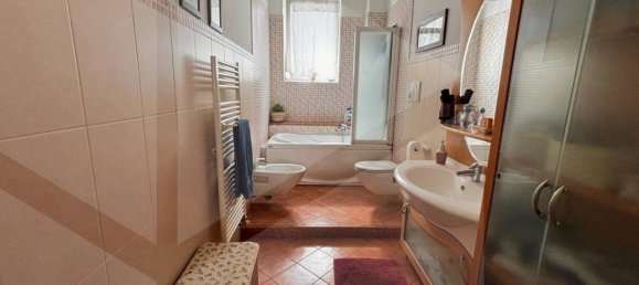 Apartamento de 4 habitaciónes en Grumo Appula, Italy No. 22539 4