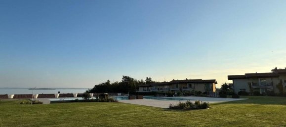 Apartamento de 3 habitaciónes en Manerba del Garda, Italy No. 90683 21
