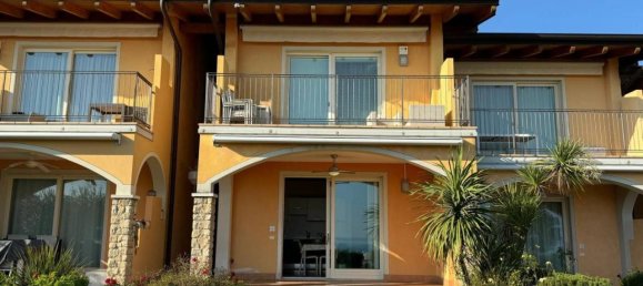 Apartamento de 3 habitaciónes en Manerba del Garda, Italy No. 90683 11