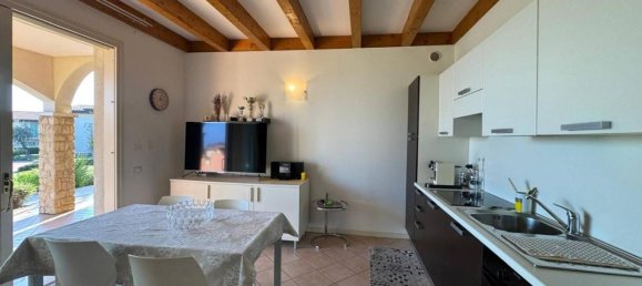 Apartamento de 3 habitaciónes en Manerba del Garda, Italy No. 90683 2