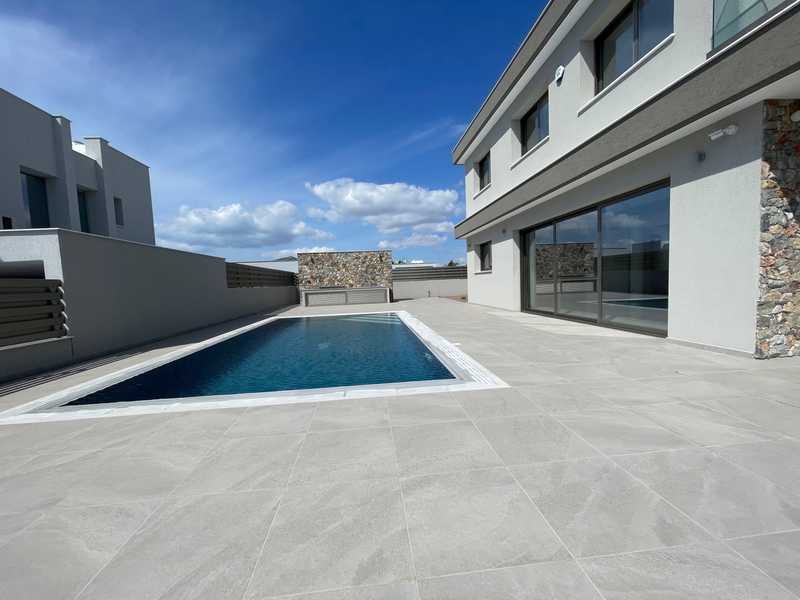 3 bedrooms Commercial property in Moni, Cyprus No. 128925