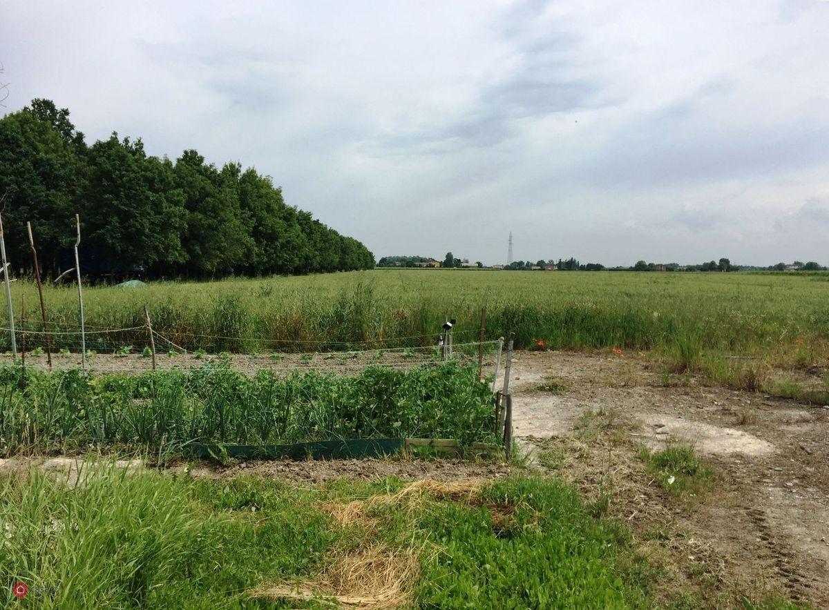 Grundstück in Carpi, Italy 11000m², Nr. 233999