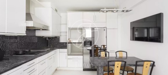 6 bedrooms Villa in Paris, France No. 346363 6