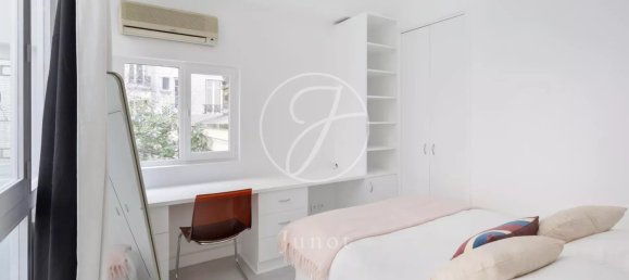 6 bedrooms Villa in Paris, France No. 346363 13