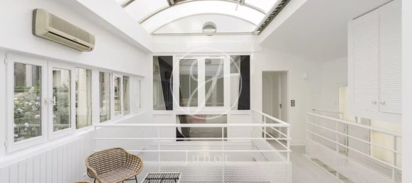 6 bedrooms Villa in Paris, France No. 346363 8