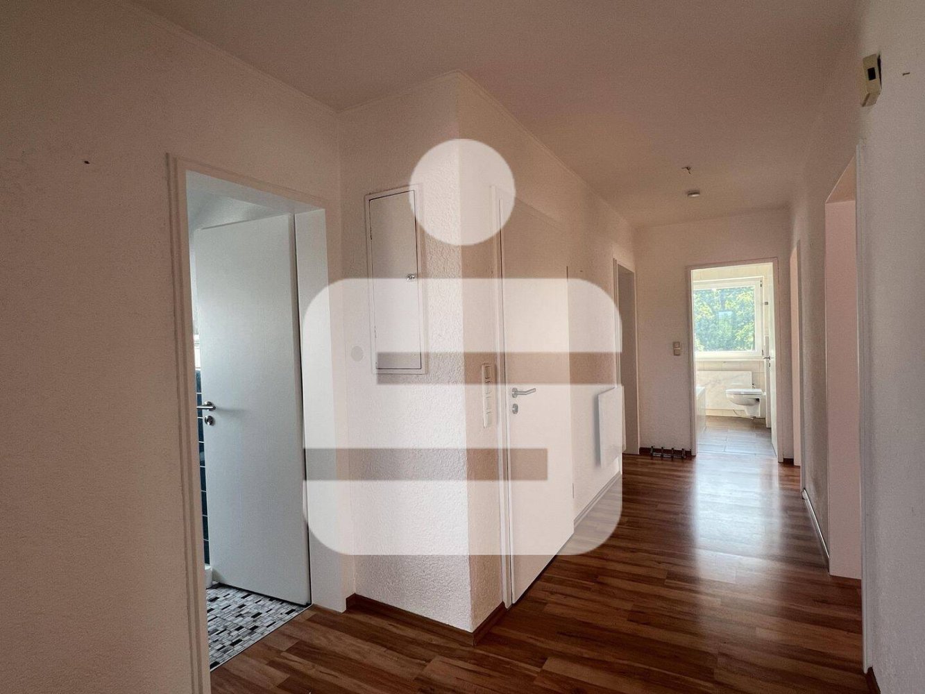 Квартира с 4 комнатами в Эрланген-Хёхштадт, Германия № 318206