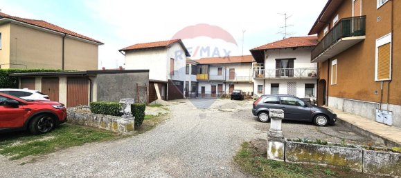 8 bedrooms House in Gallarate, Italy No. 363465 24