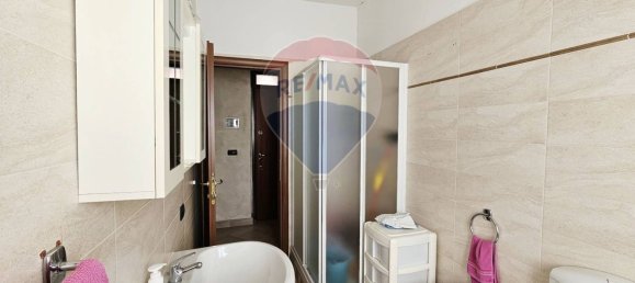 8 bedrooms House in Gallarate, Italy No. 363465 4