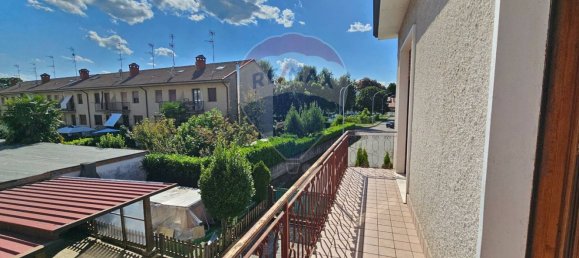 8 bedrooms House in Gallarate, Italy No. 363465 7