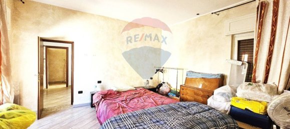 8 bedrooms House in Gallarate, Italy No. 363465 2