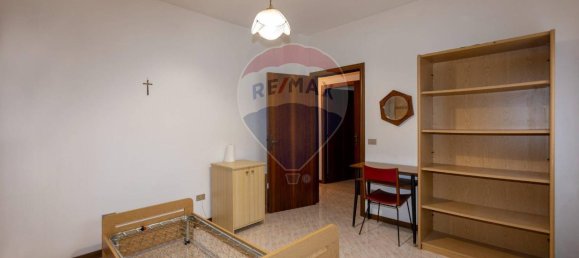 Квартира с 8 комнатами в Морро д’Альба, Италия № 3528 10