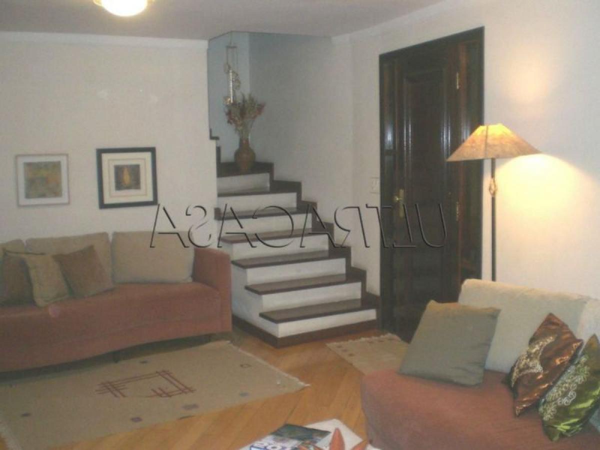 Дом с 3 спальнями в Сан-Паулу, Бразилия № 586723