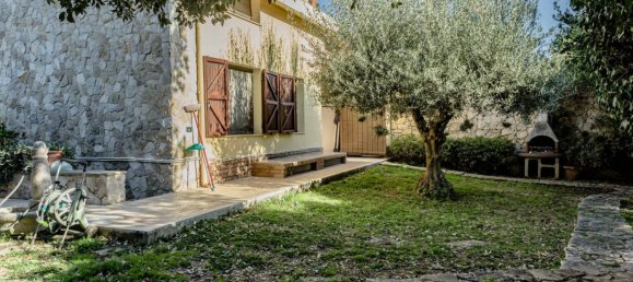 4 bedrooms Villa in Quartu Sant'Elena, Italy No. 120108 35