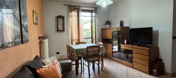3 rooms Apartment in Tradate, Italy No. 228905 2