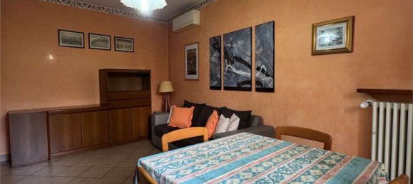3 rooms Apartment in Tradate, Italy No. 228905 4