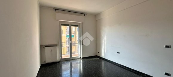 3 Schlafzimmer Wohnung in Genoa, Italy, Nr. 349413 6