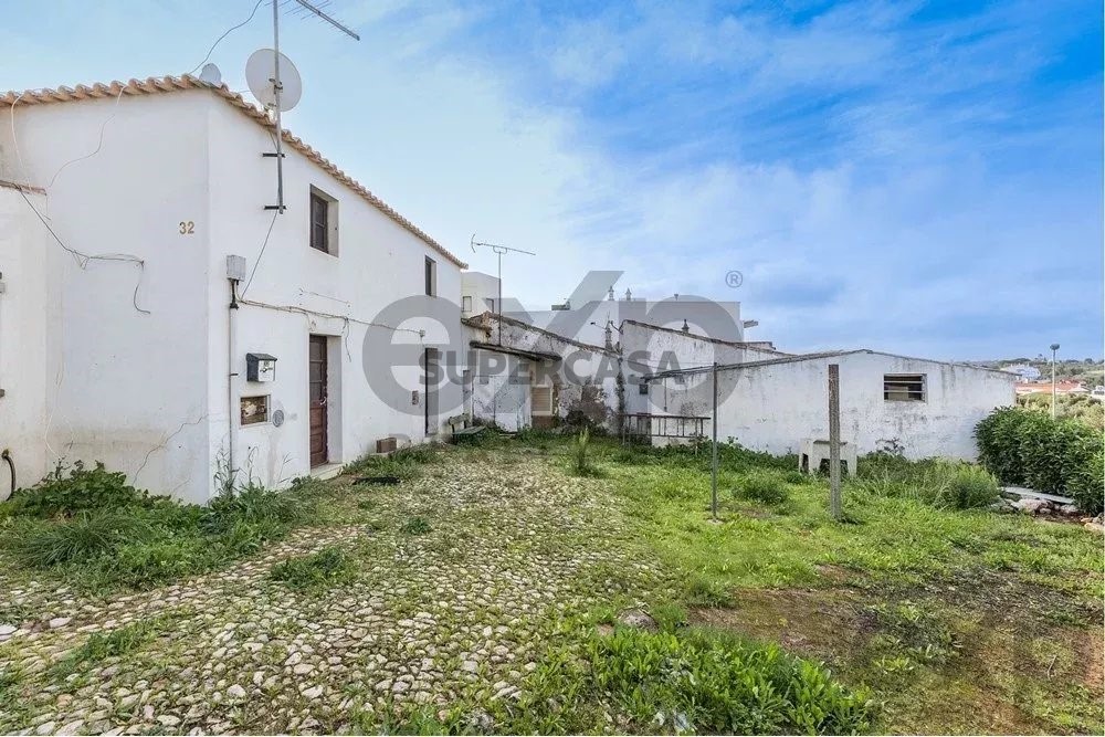 11 bedrooms Apartment in Guia, Portugal No. 219328