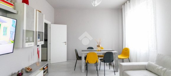 4 rooms Apartment in Carpi, Italy No. 234963 3