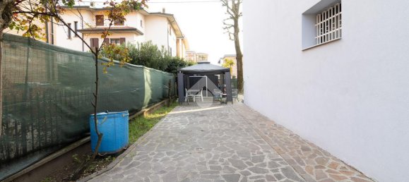 4 rooms Apartment in Carpi, Italy No. 234963 24