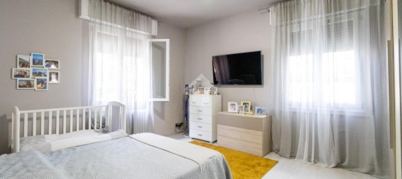4 rooms Apartment in Carpi, Italy No. 234963 9