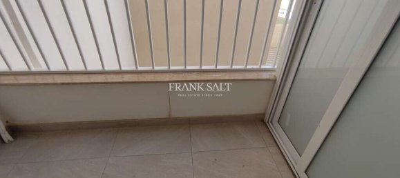 2 bedrooms Apartment in Birzebbuga, Malta No. 8404 9