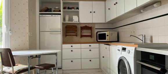 2 bedrooms Apartment in Saint-Cyr-sur-Loire, France No. 307921 4