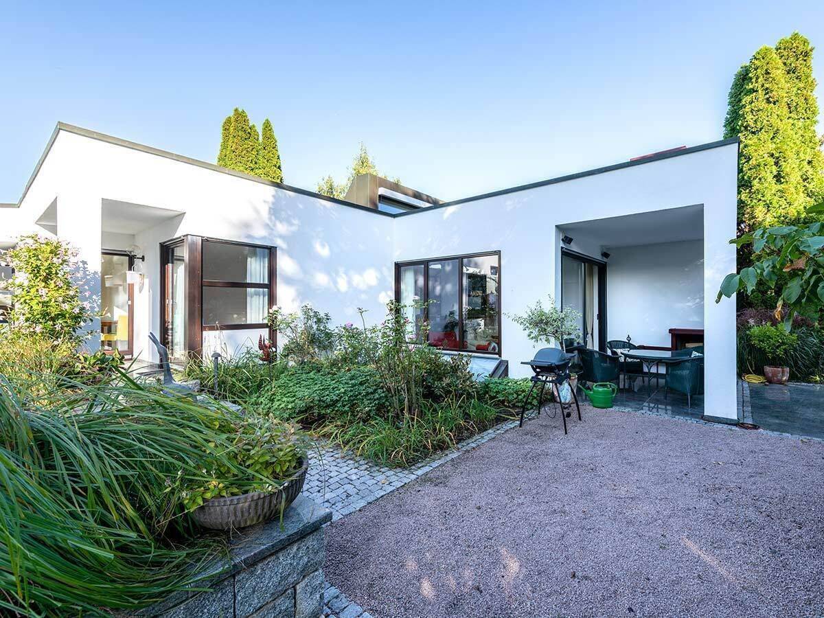 7 rooms Villa in Darmstadt-Dieburg, Germany No. 248913