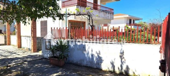 Вилла с 4 спальнями в Рометта, Италия № 38195 6