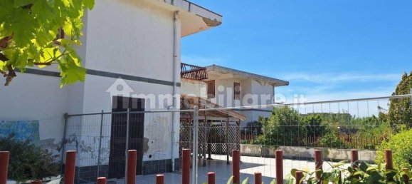 Вилла с 4 спальнями в Рометта, Италия № 38195 4