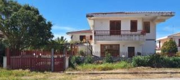 Вилла с 4 спальнями в Рометта, Италия № 38195 2