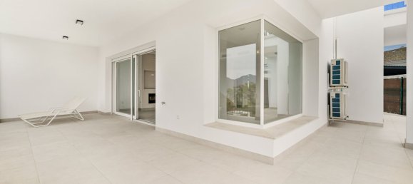 Villa de 3 dormitorios en Marbella, Spain No. 141172 44