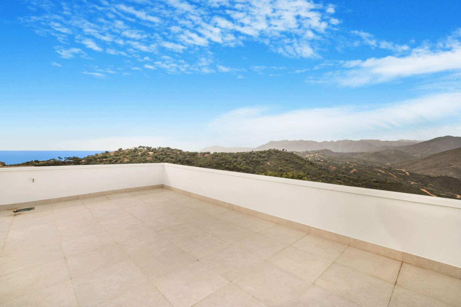 Villa de 3 dormitorios en Marbella, Spain No. 141172