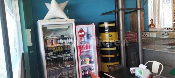 100m² Commercial property in Ponte dell'Olio, Italy No. 62110 5