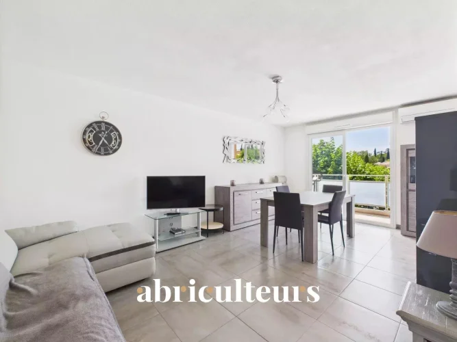 1 Schlafzimmer Wohnung in Aix-en-Provence, France, Nr. 327860