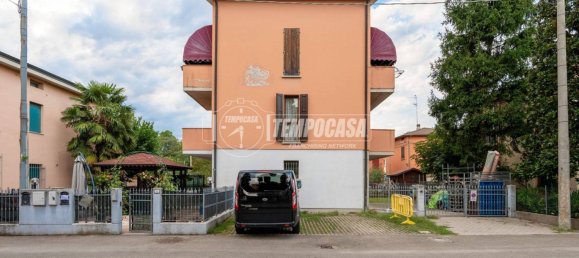 3 bedrooms Duplex in Reggio Emilia, Italy No. 332969 6