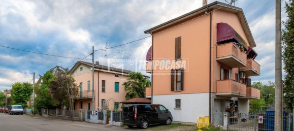 3 bedrooms Duplex in Reggio Emilia, Italy No. 332969 5